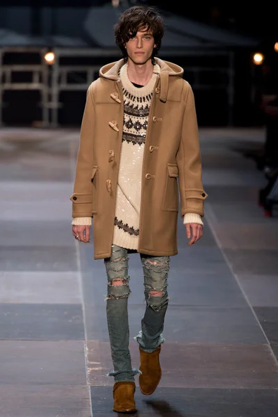Look 4